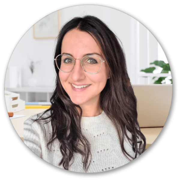 portrait bild von romina vergari, content creator und virtuelle assistenz